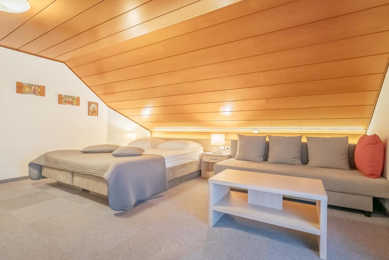Garni Hotel Miklic Kranjska Gora Exteriör bild
