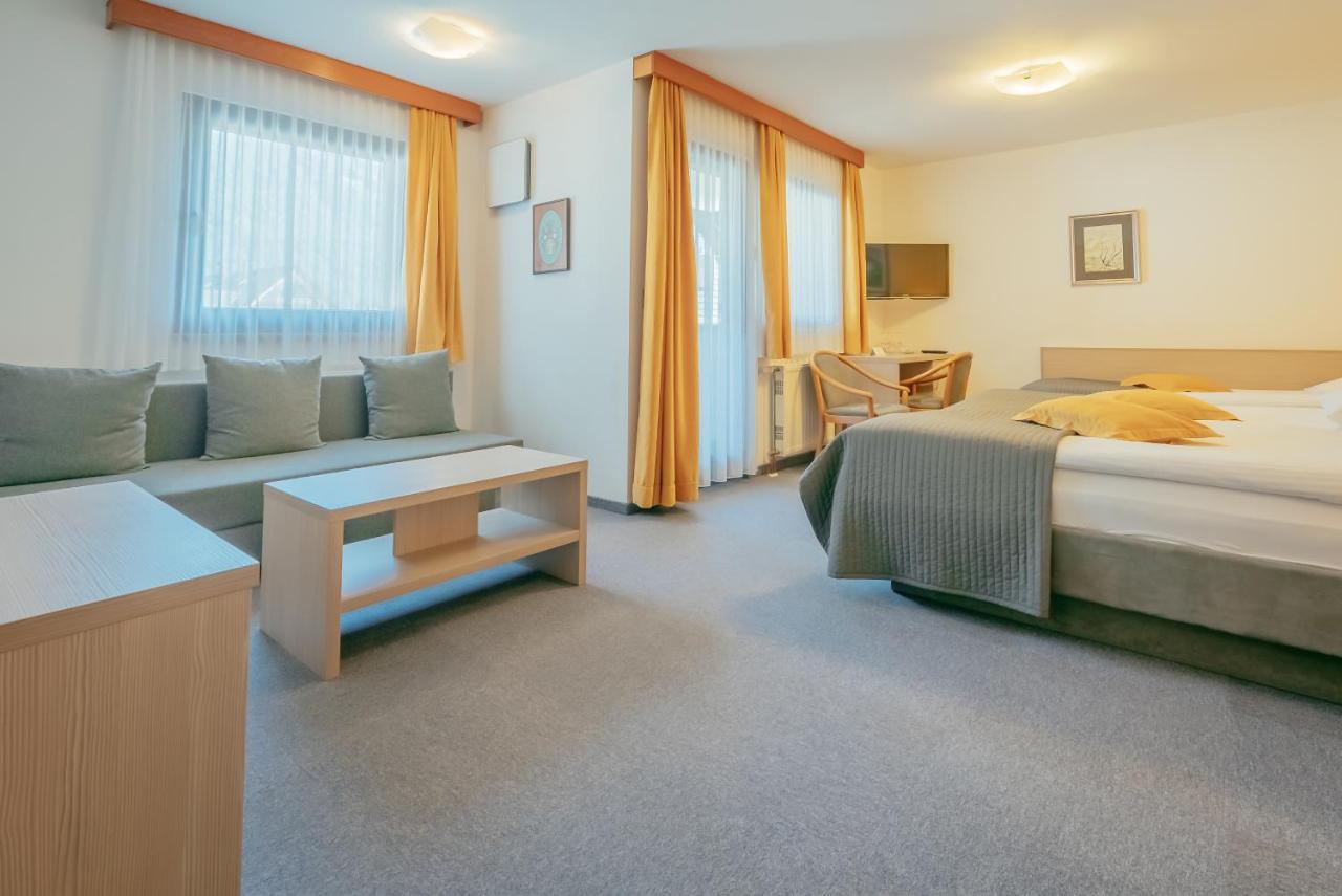 Garni Hotel Miklic Kranjska Gora Exteriör bild