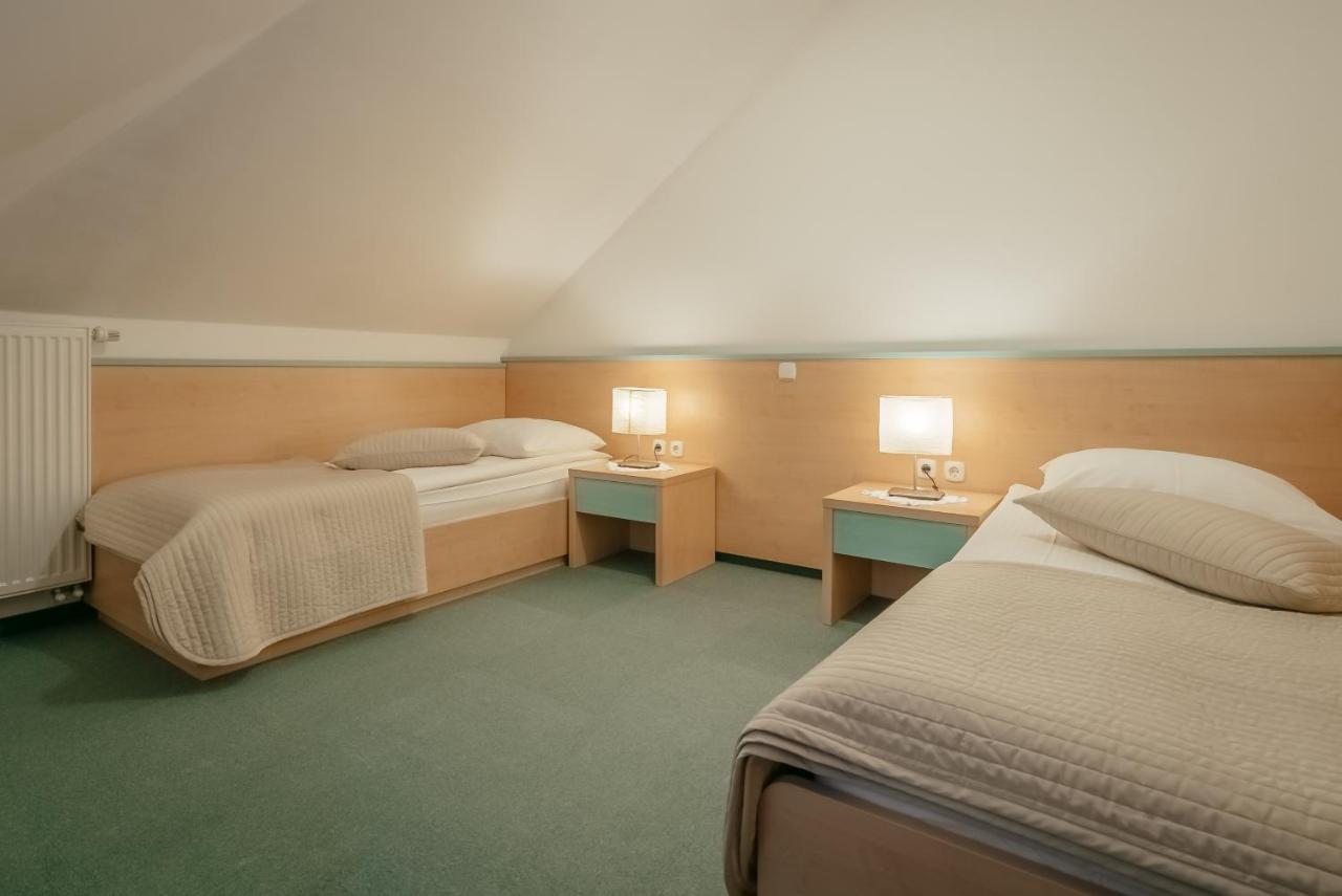 Garni Hotel Miklic Kranjska Gora Exteriör bild