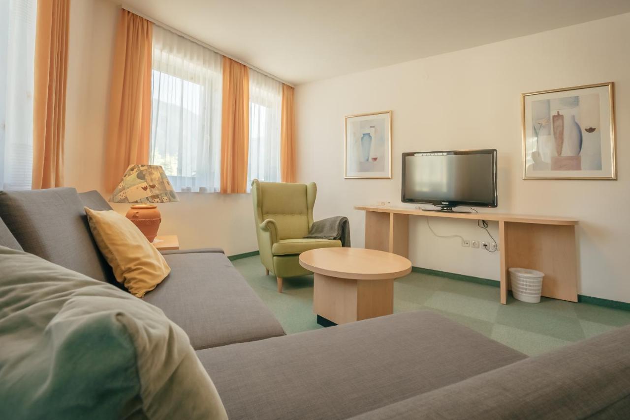 Garni Hotel Miklic Kranjska Gora Exteriör bild