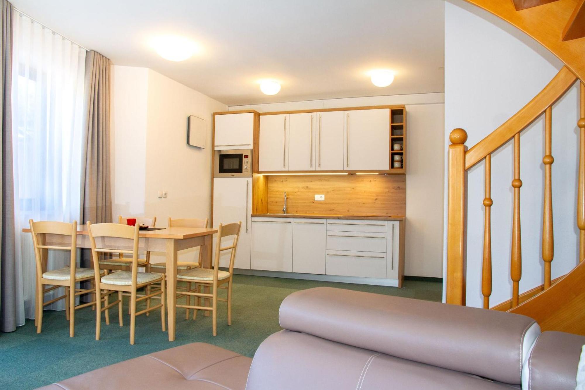 Garni Hotel Miklic Kranjska Gora Exteriör bild