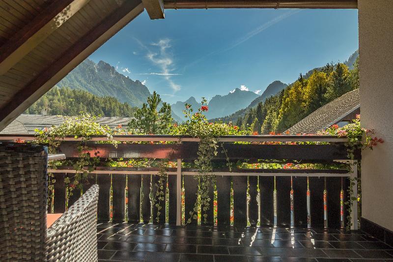 Garni Hotel Miklic Kranjska Gora Exteriör bild